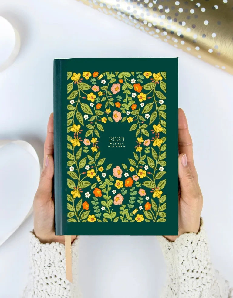 2023 Floral Yearly Planner